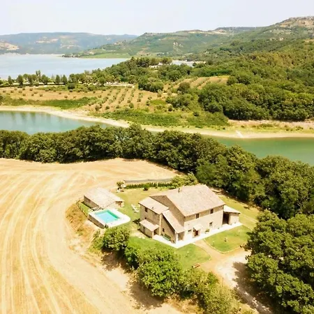 Casale On The Lake With Sauna And Saltwater Swimming Pool Villa