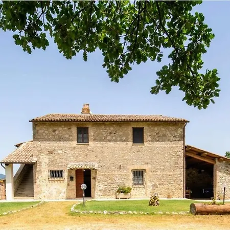 Casale On The Lake With Sauna And Saltwater Swimming Pool