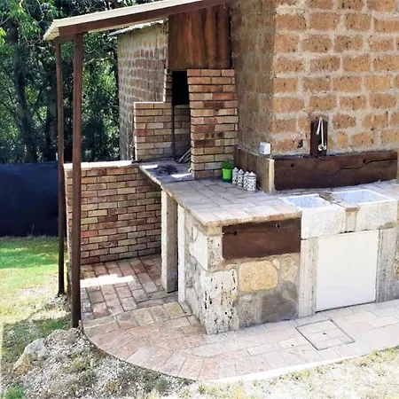 Casale On The Lake With Sauna And Saltwater Swimming Pool Villa Baschi