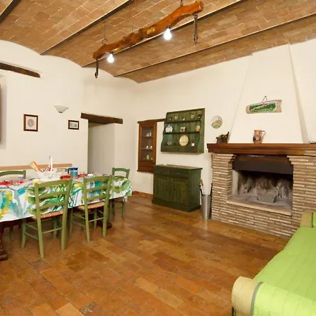 Casale On The Lake With Sauna And Saltwater Swimming Pool